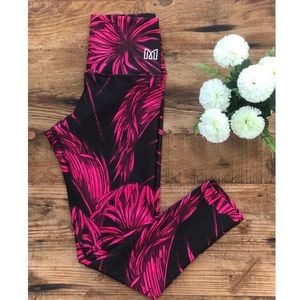 Sport leggings with Dri-fit technology.